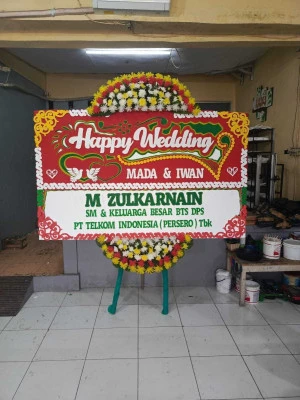Papan Bunga di Taman Menteng